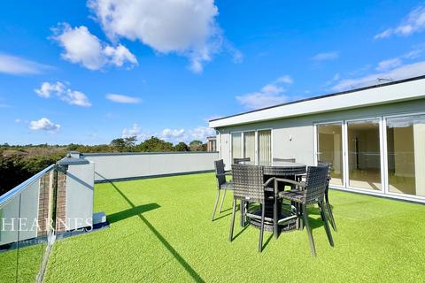 4 bedroom penthouse for sale, Western Road, Branksome Park, Poole, BH13