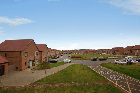 2 bedroom flat for sale, Finlay Gardens, Hornchurch, RM12