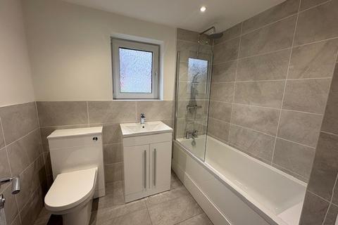 2 bedroom detached bungalow to rent, Milldale Walk, Sutton-in-Ashfield, NG17