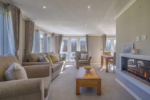 undefined, Warren Park, Portsmouth Road, Thursley GU8