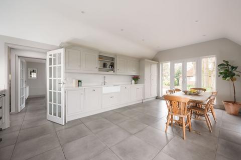 5 bedroom detached house for sale, North End, Bedford MK44