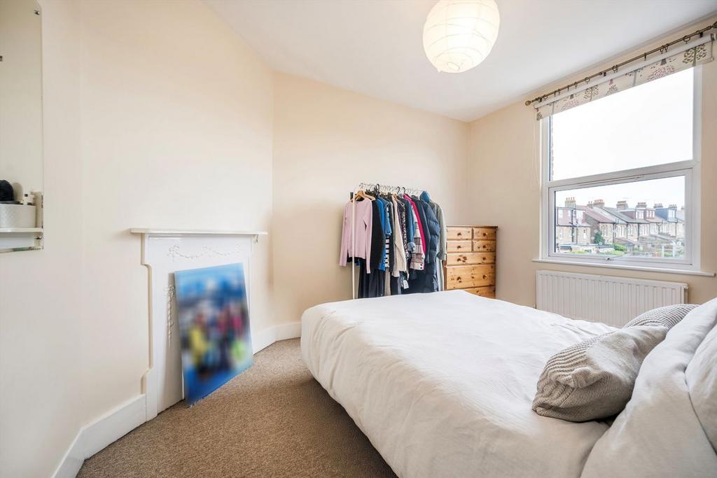Bedroom, fireplace