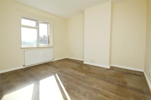 3 bedroom terraced house to rent, Beverley Road, Dagenham, RM9