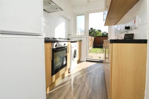 3 bedroom terraced house to rent, Beverley Road, Dagenham, RM9