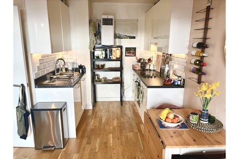 1 bedroom flat for sale, Wynne Road, London, SW9