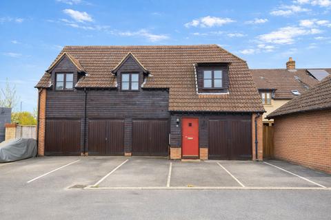 2 bedroom coach house for sale, Ulysses Road, Swindon SN25