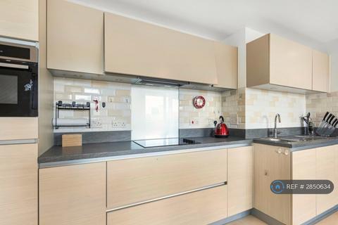 1 bedroom flat to rent, Docklands, London, E16