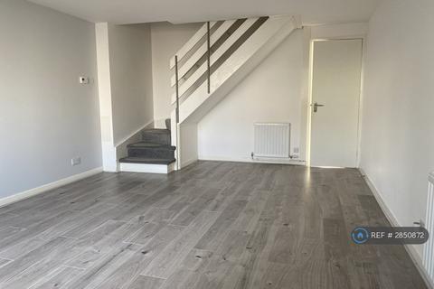 2 bedroom semi-detached house to rent, Curriehill Castle Drive, Balerno, EH14