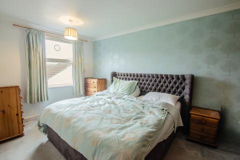 3 bedroom semi-detached house for sale, 34 Tredanek Close, Bodmin, PL31 2PJ