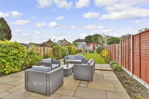 3 bedroom semi-detached house for sale, Hawthorne Avenue, Rainham, Gillingham, Kent