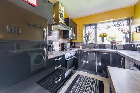 2 bedroom flat for sale, Combe Drive, West Denton Park, NE15