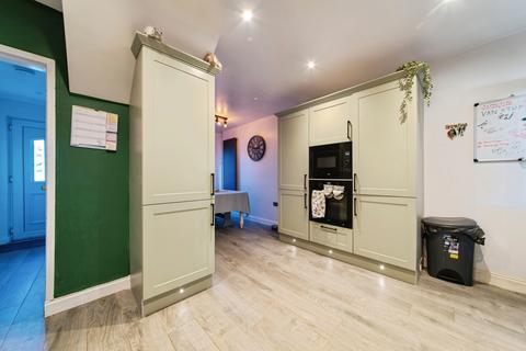 3 bedroom terraced house for sale, Chatterton Avenue, LINCOLN, Lincolnshire, LN1