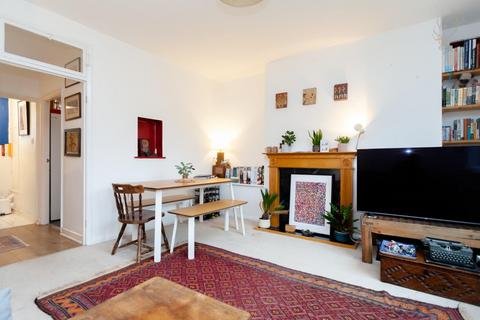 2 bedroom flat for sale, O'Brien House, Bethnal Green