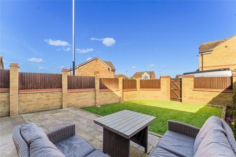 3 bedroom semi-detached house for sale, Ryegrass Gardens, Castleford, West Yorkshire, WF10