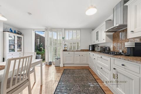 Quickswood, Primrose Hill, NW3
