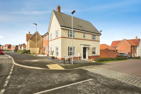 3 bedroom semi-detached house for sale, Amis Close, Stowmarket