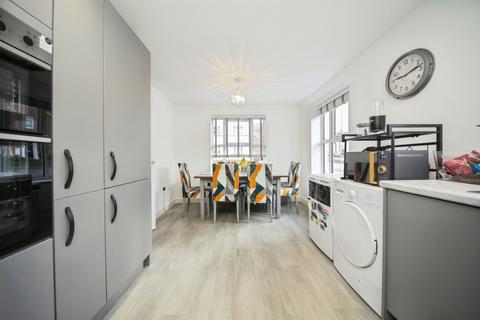 3 bedroom semi-detached house for sale, Amis Close, Stowmarket