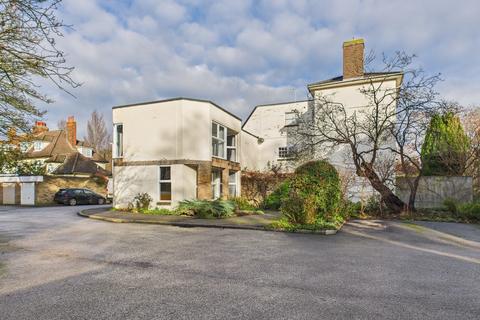 3 bedroom flat for sale, Archway Court, Cambridge