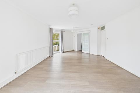 3 bedroom flat for sale, Archway Court, Cambridge