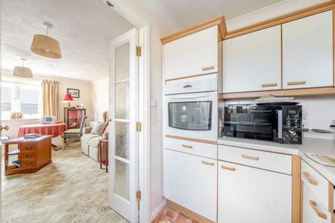 2 bedroom flat for sale, Springs Lane, Ilkley, West Yorkshire, UK, LS29