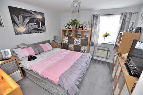 1 bedroom ground floor flat to rent, Essington Way, Wolverhampton