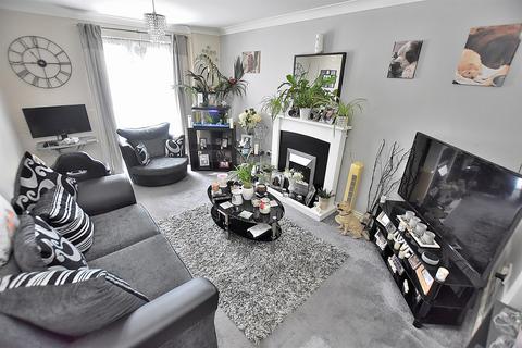 1 bedroom ground floor flat to rent, Essington Way, Wolverhampton