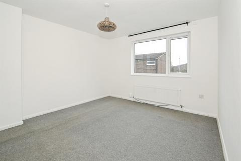3 bedroom terraced house for sale, Brookfurlong, Ravensthorpe, Peterborough