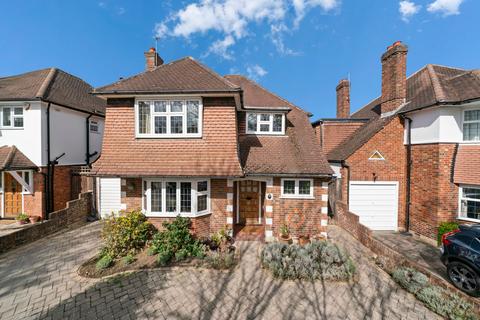 Chesterfield Drive, Hinchley Wood, Esher, KT10