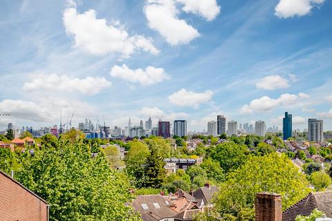 2 bedroom flat for sale, Beaumont Road, London