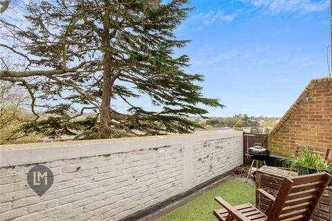2 bedroom flat for sale, Lydney Close, London
