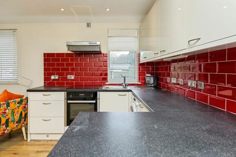 1 bedroom ground floor maisonette for sale, Swallowtail Road, Horsham, RH12
