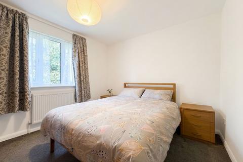 2 bedroom apartment for sale, Pages Lane, Uxbridge, UB8
