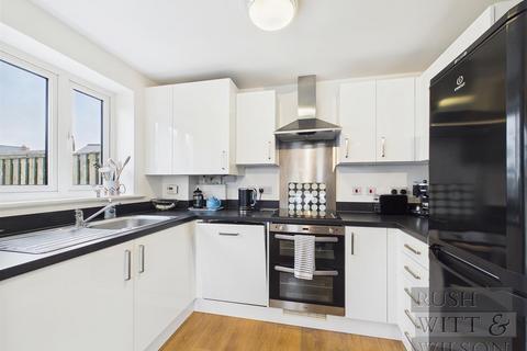 3 bedroom semi-detached house for sale, Sea Holly Walk, Camber