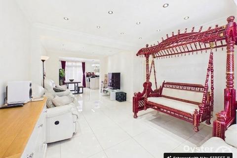 Turner Road, Edgware, HA8