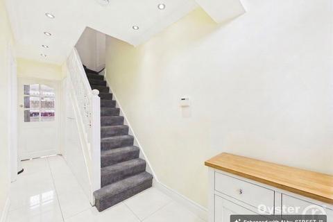 4 bedroom end of terrace house for sale, Turner Road, Edgware, HA8