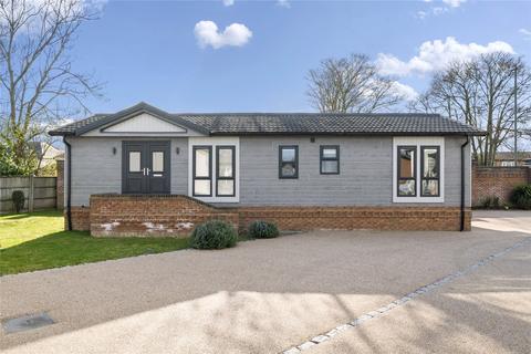 2 bedroom bungalow to rent, Chertsey Lane, Staines-upon-Thames, Surrey, TW18