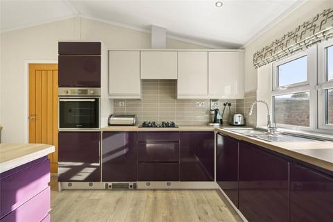 2 bedroom bungalow to rent, Chertsey Lane, Staines-upon-Thames, Surrey, TW18