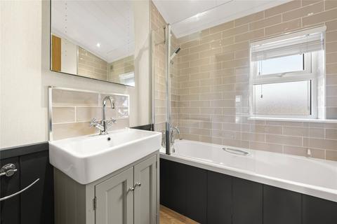2 bedroom bungalow to rent, Chertsey Lane, Staines-upon-Thames, Surrey, TW18