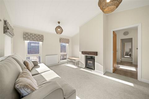 2 bedroom bungalow to rent, Chertsey Lane, Staines-upon-Thames, Surrey, TW18