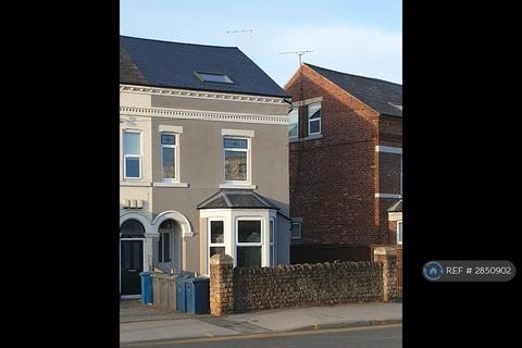 5 bedroom semi-detached house to rent, Radcliffe Road, Nottingham, NG2