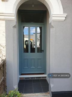 5 bedroom semi-detached house to rent, Radcliffe Road, Nottingham, NG2