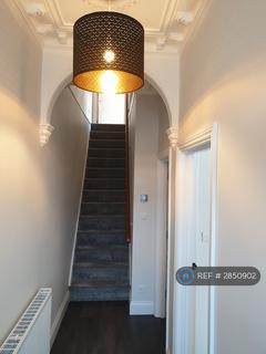 5 bedroom semi-detached house to rent, Radcliffe Road, Nottingham, NG2