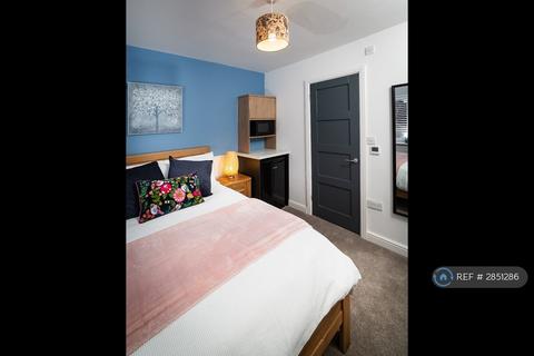 1 bedroom in a house share to rent, Tansey Green Road, Brierley Hill, DY5