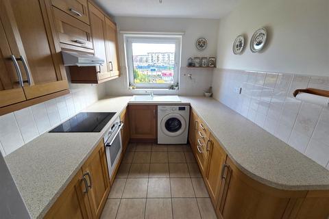 2 bedroom apartment for sale, Pocketts Wharf, Marina, Swansea