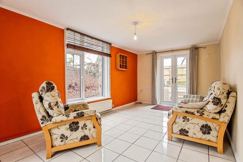 2 bedroom end of terrace house for sale, St. Elizabeth Cottages, Lower Bullingham, Hereford