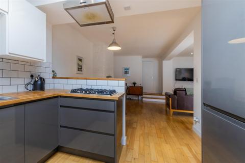 4 bedroom house for sale, Lower Cathedral Road, Cardiff CF11