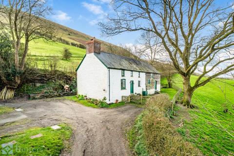 4 bedroom country house for sale, Llanfaredd, Builth Wells