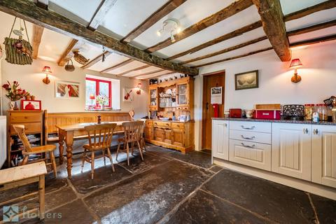 4 bedroom country house for sale, Llanfaredd, Builth Wells