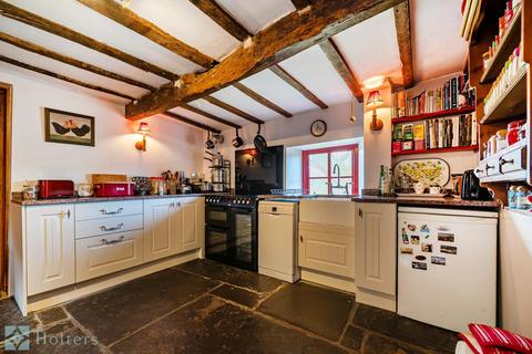 4 bedroom country house for sale, Llanfaredd, Builth Wells