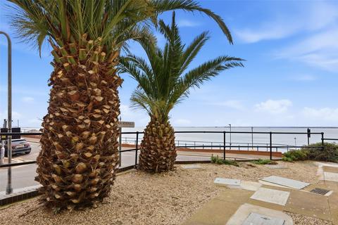 2 bedroom apartment for sale, Holland Road, Westcliff-on-Sea, Essex, SS0